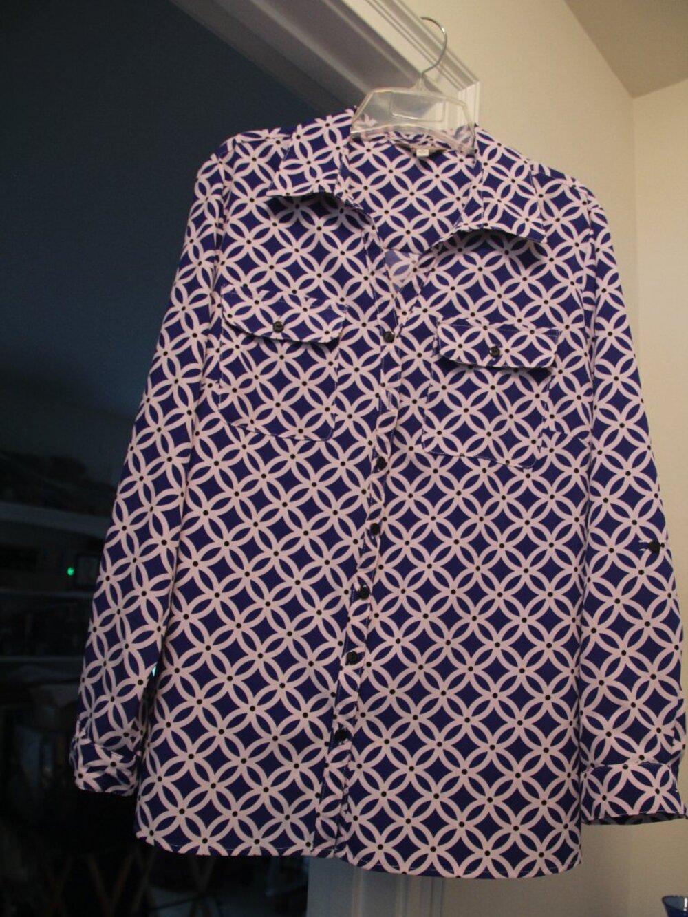 Top, long sleeve and roll up sleeves, button. 1X Coral Bay. Like New